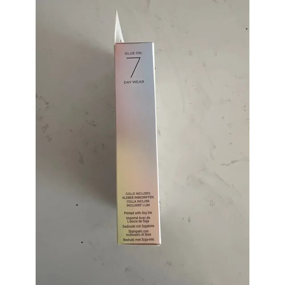 KISS VOGUISH FANTASY GEL NAILS WHITE PINK GREEN TULIPS SHORT LENGTH BRAND NEW
